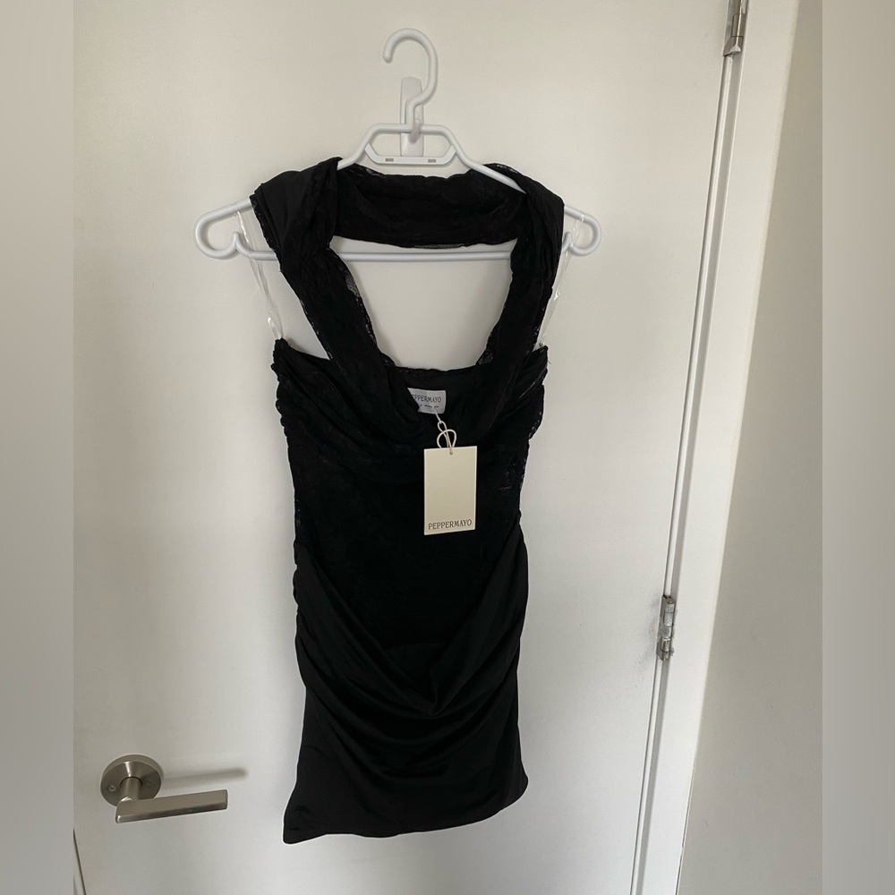 Beautiful Peppermayo black off shoulder lace detail mini dress new with tag - Picture 5 of 6